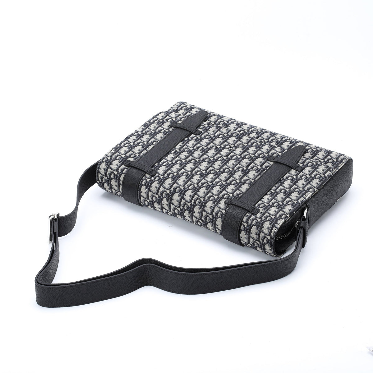 DIO Oblique Messenger Bag