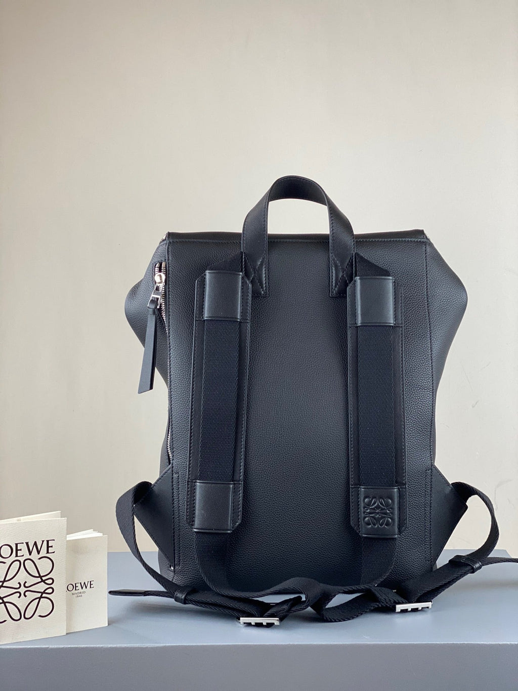 LO Backpack