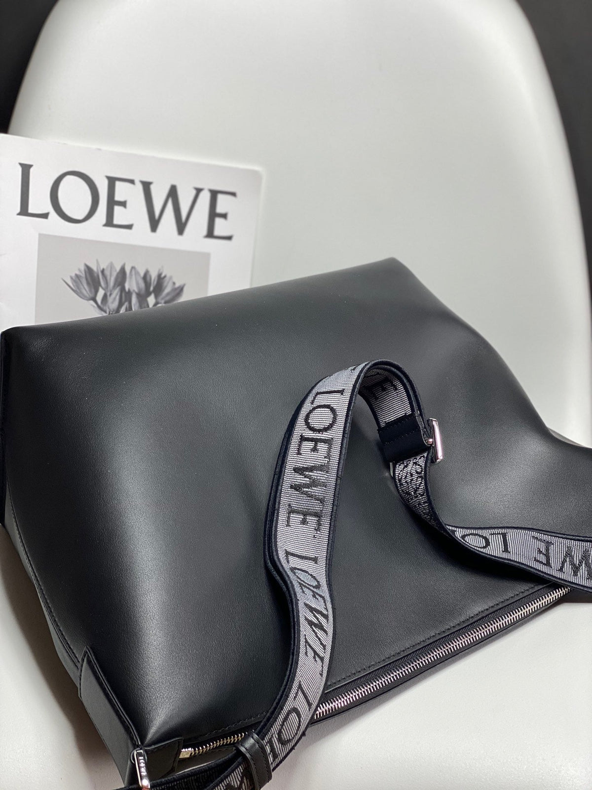 LO Messenger Bag