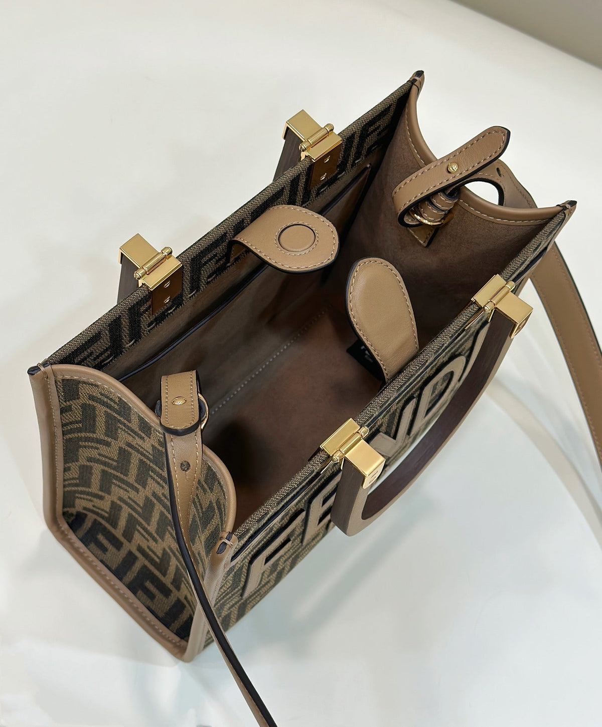 FEN Tote