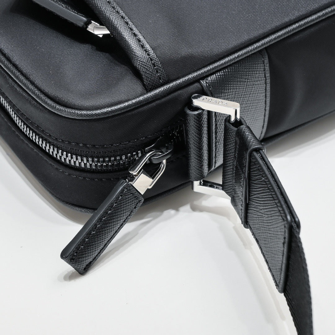 PRA Messenger Bag