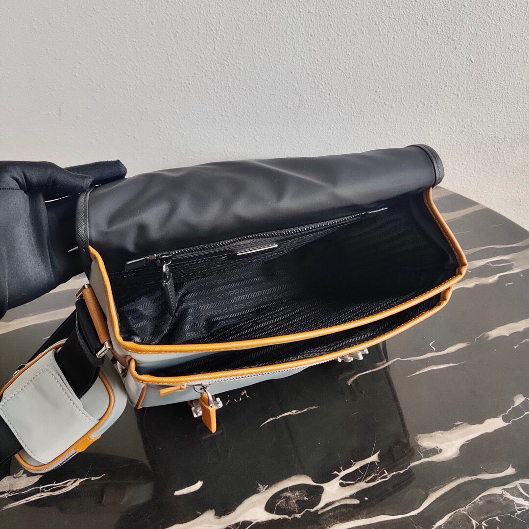 PRA Messenger Bag