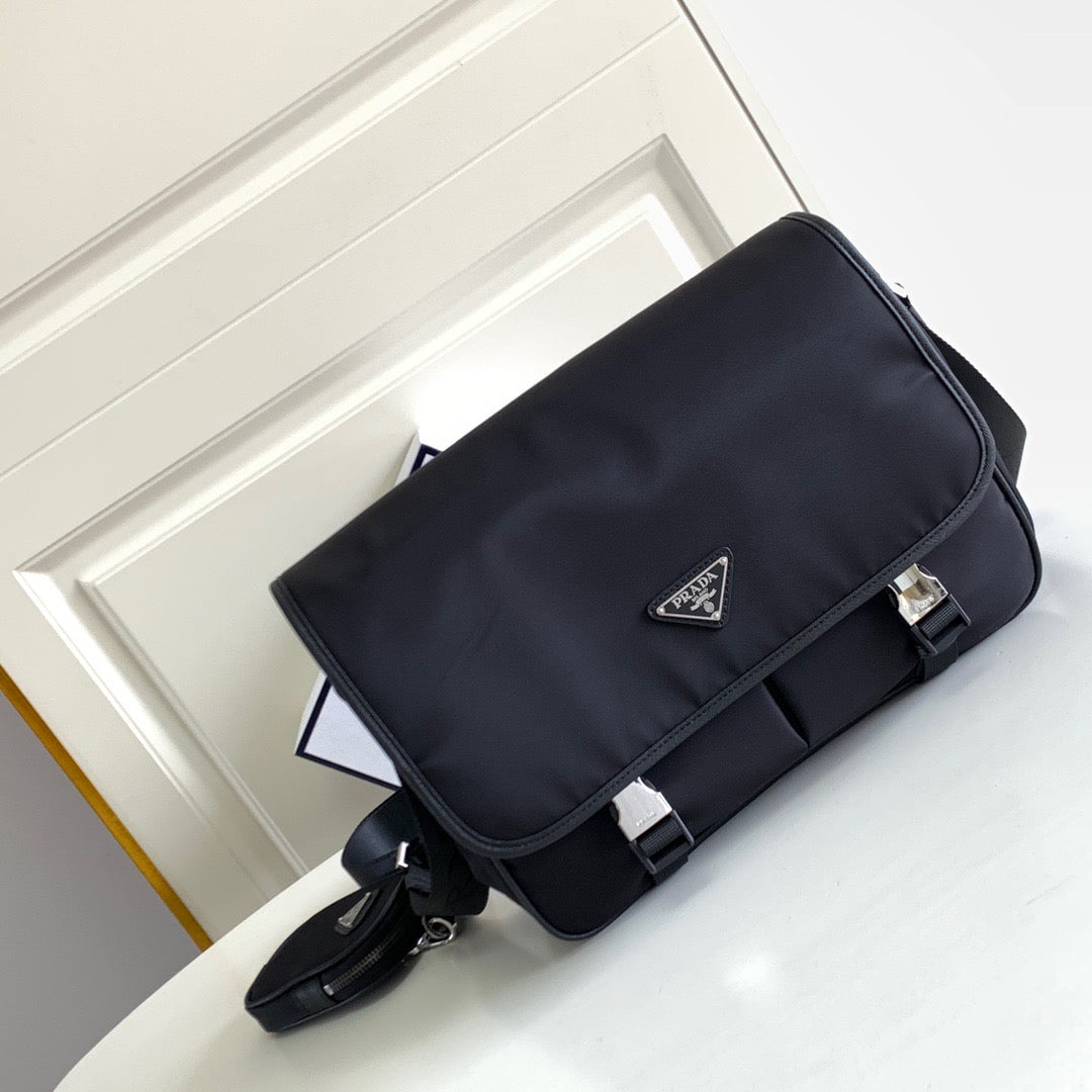 PRA Messenger Bag