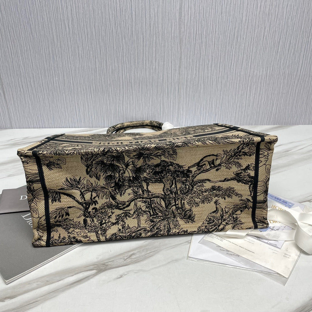 DIO BookTote