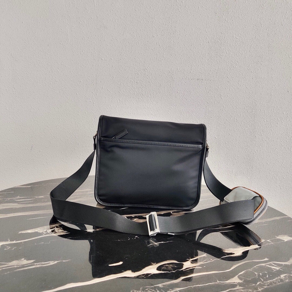 PRA Messenger Bag