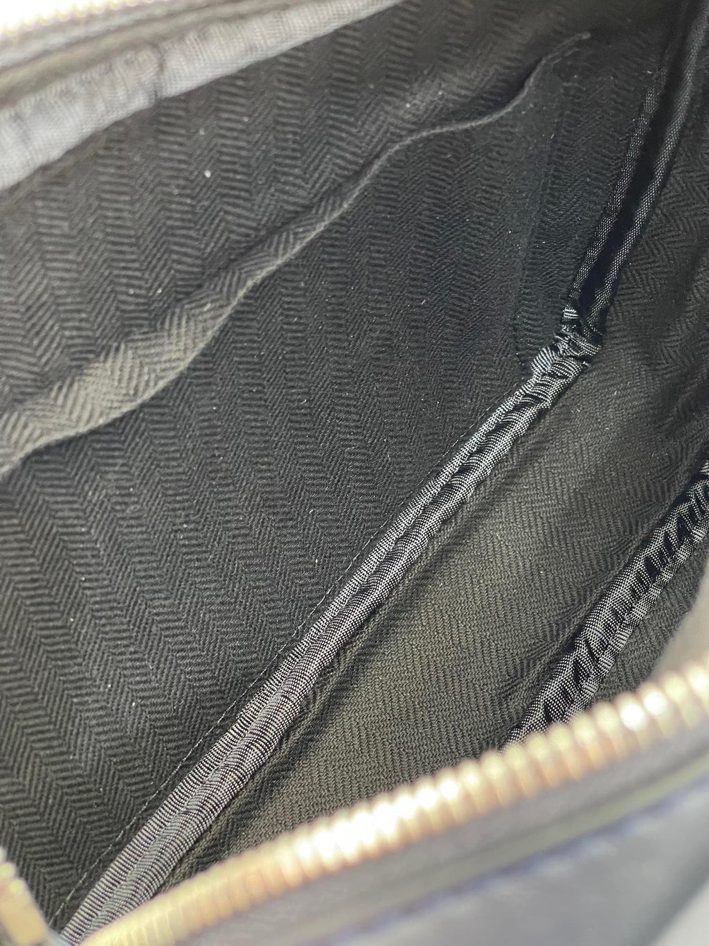 LO Messenger Bag