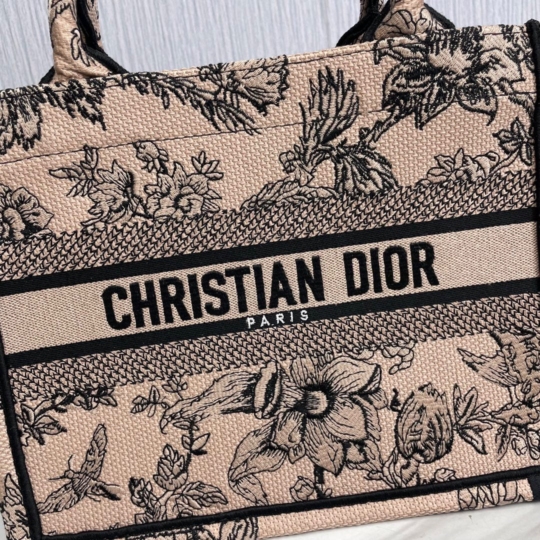 DIO BookTote
