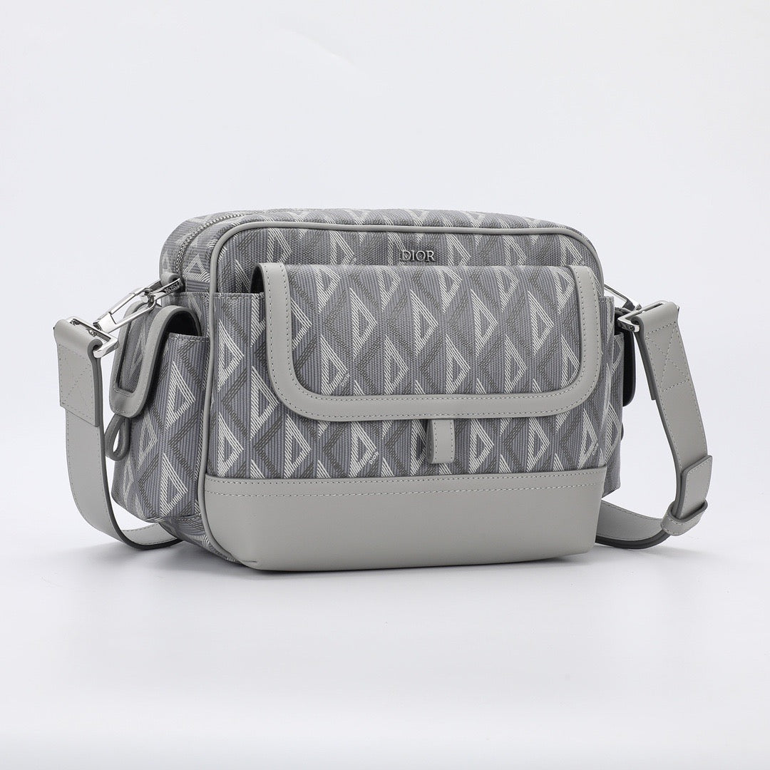 DIO Hit The Road Diamond Messenger Bag