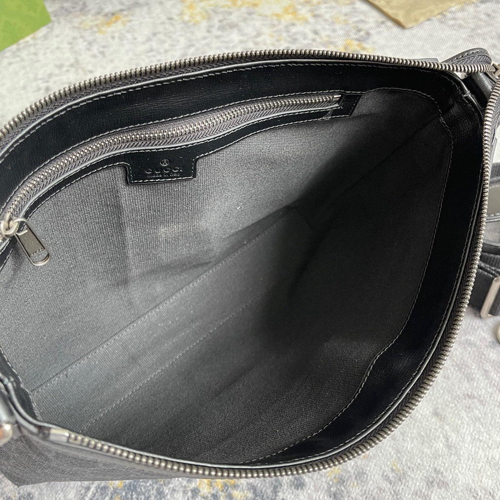 GUC Clutch Bag
