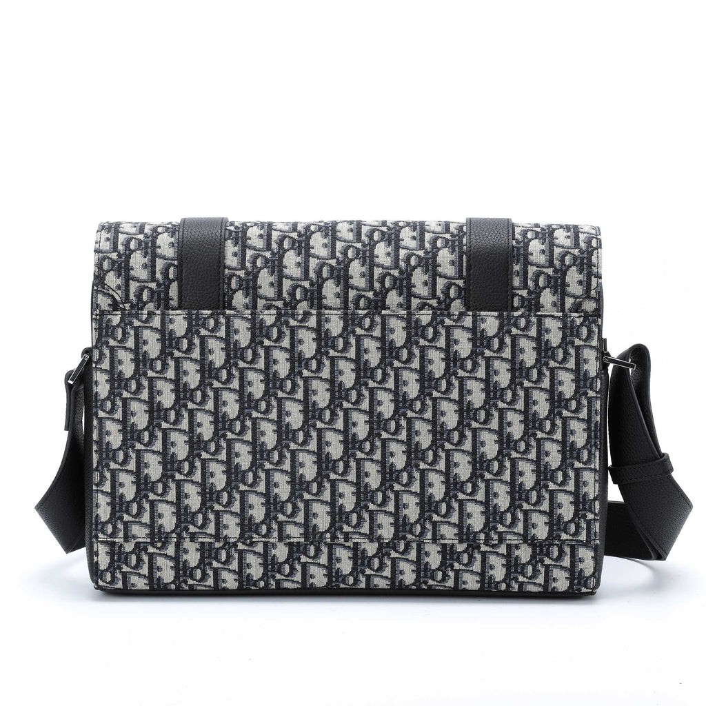 DIO Oblique Messenger Bag