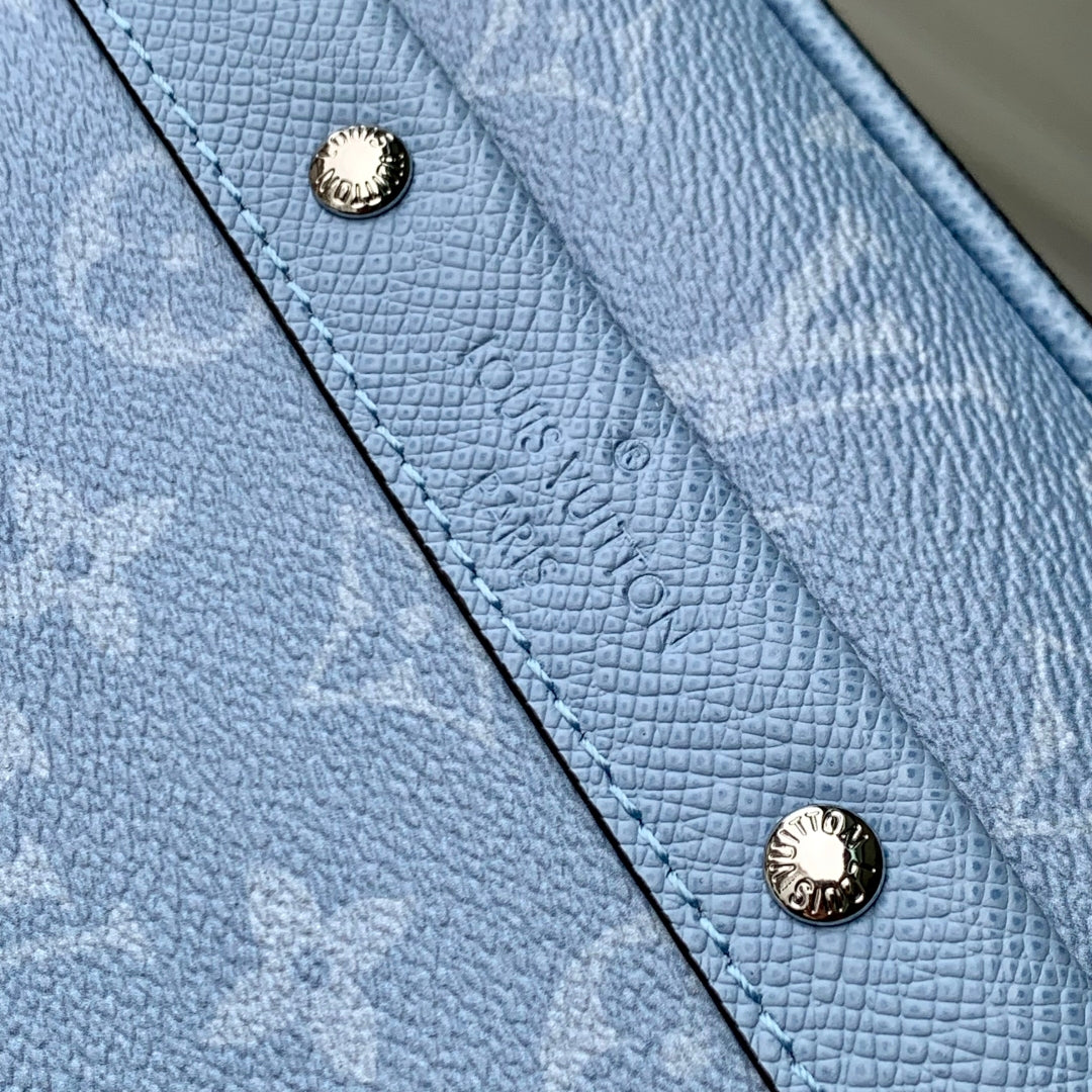 ALPHA MESSENGER 24 IN BLUE MONOGRAM COATED CANVAS AND CALFSKIN