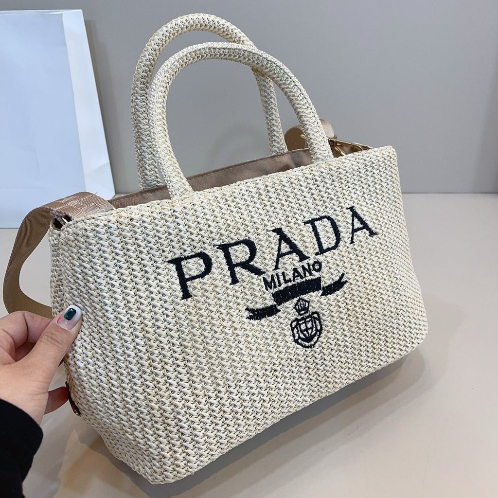 BLACK EMBROIDED LOGO TOTE BAG 29 IN BEIGE WOVEN RAFFIA