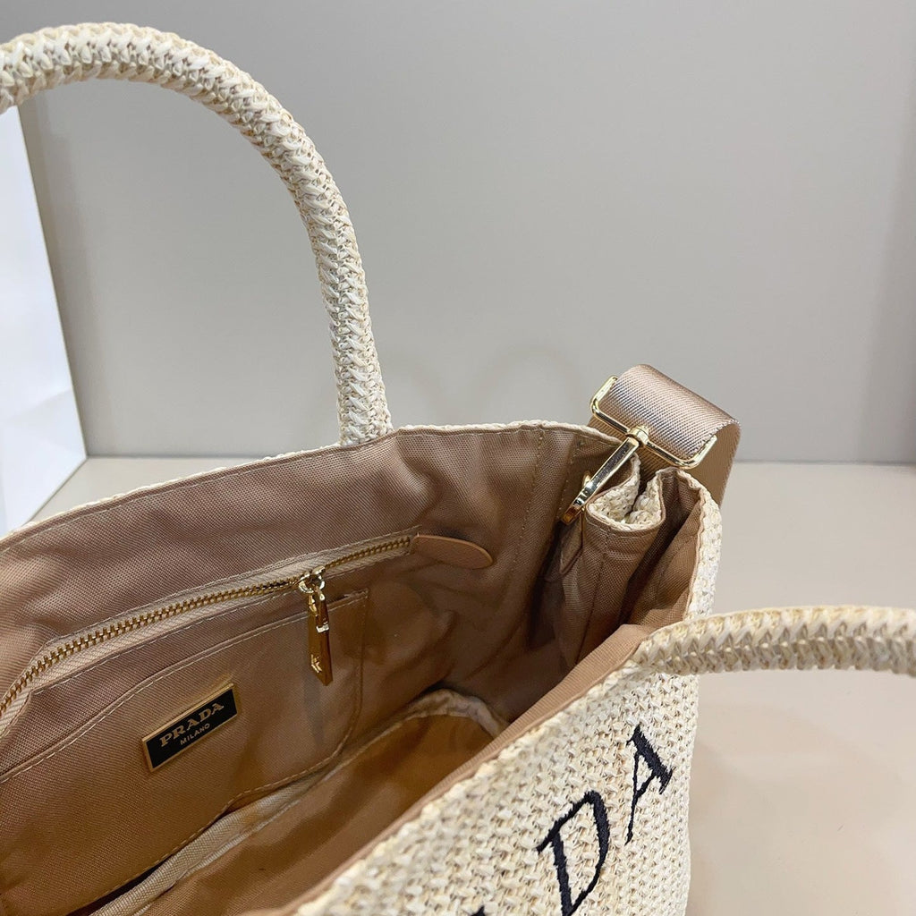 BLACK EMBROIDED LOGO TOTE BAG 29 IN BEIGE WOVEN RAFFIA