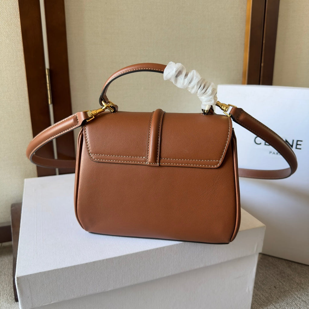 CLASSIQUE BAG 17 IN NUTMEG BROWN CALFSKIN GOLD HARDWARE