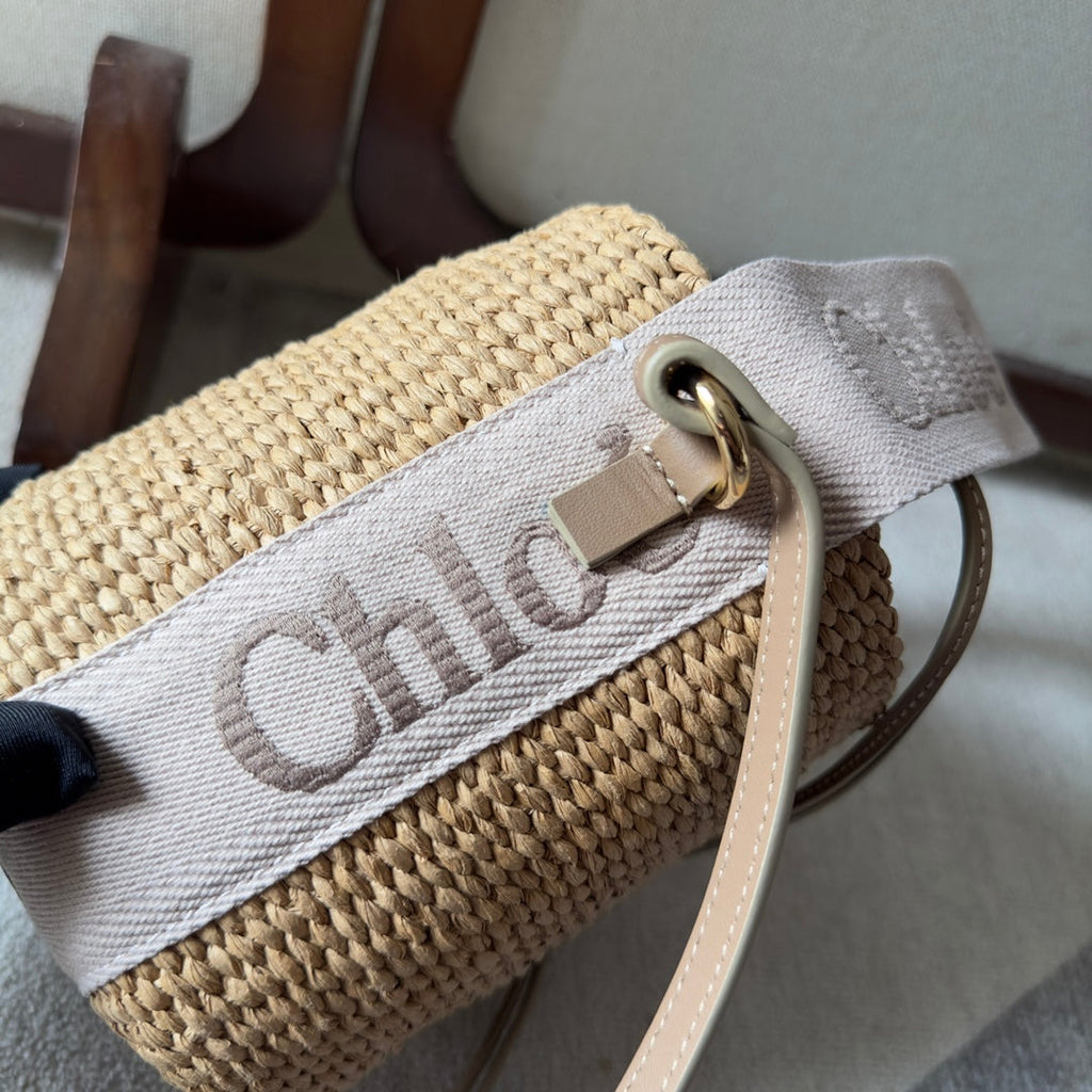 SMALL WOODY BASKET 17 IN NATURAL FIBERS BLUSHY BEIGE WEBBING BROWN CALFSKIN