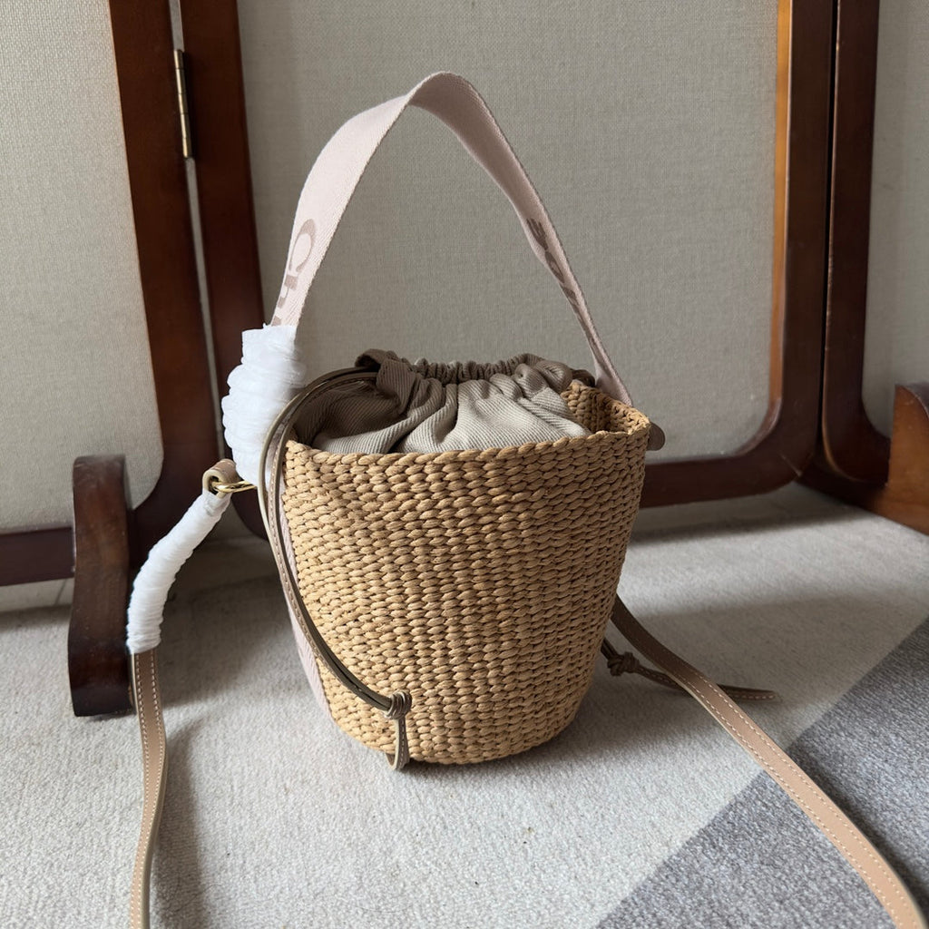 SMALL WOODY BASKET 17 IN NATURAL FIBERS BLUSHY BEIGE WEBBING BROWN CALFSKIN