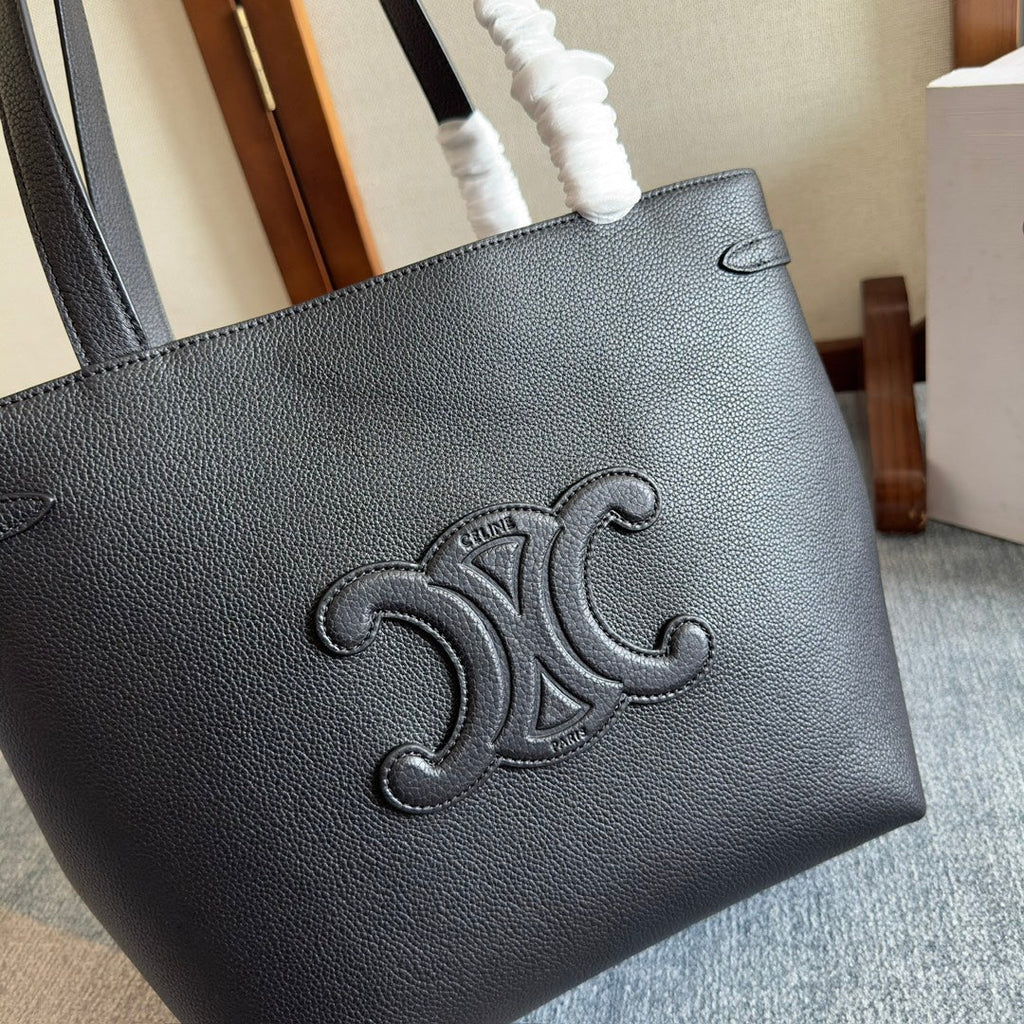 SMALL CABAS ANAÏS CUIR TRIOMPHE 28 IN BLACK GRAINED CALFSKIN