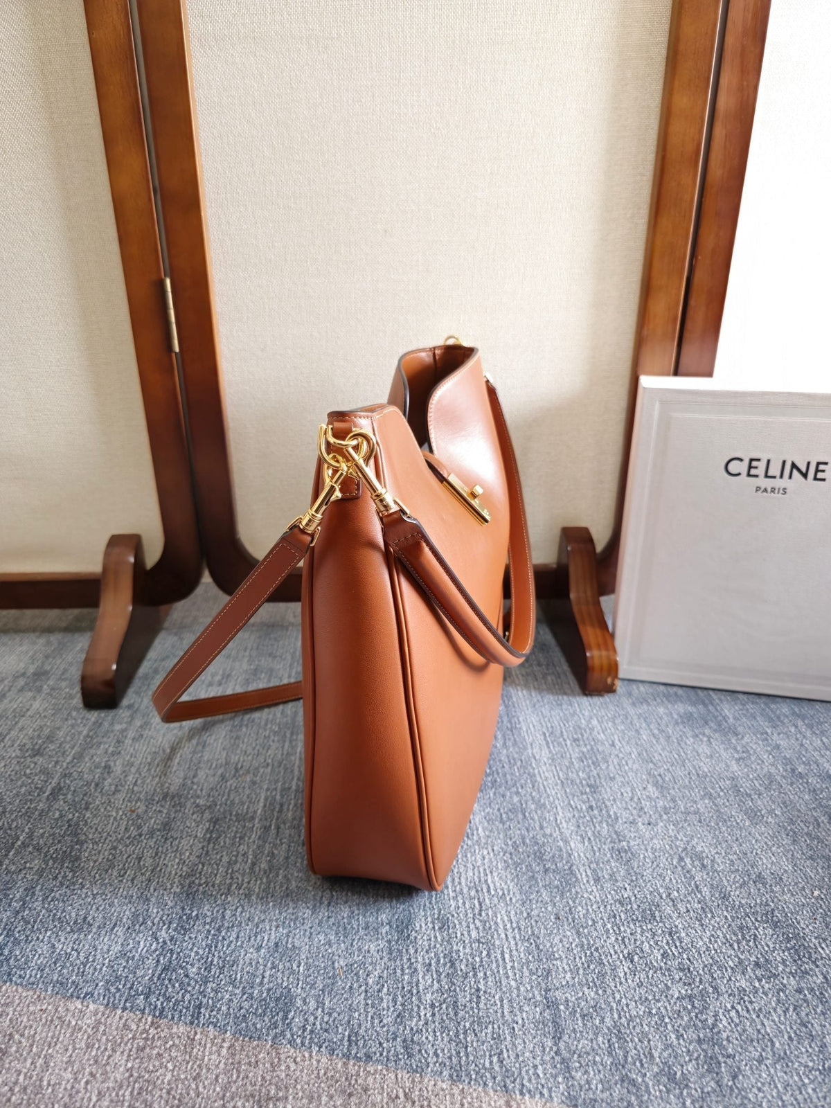 MEDIUM CAMILLE 16 SOFT BAG 36 BURNT SIENNA IN SMOOTH CALFSKIN