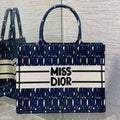 MISS MEDIUM TOTE 36 IN WHITE MIX DEEP COVE BLUE CANVAS