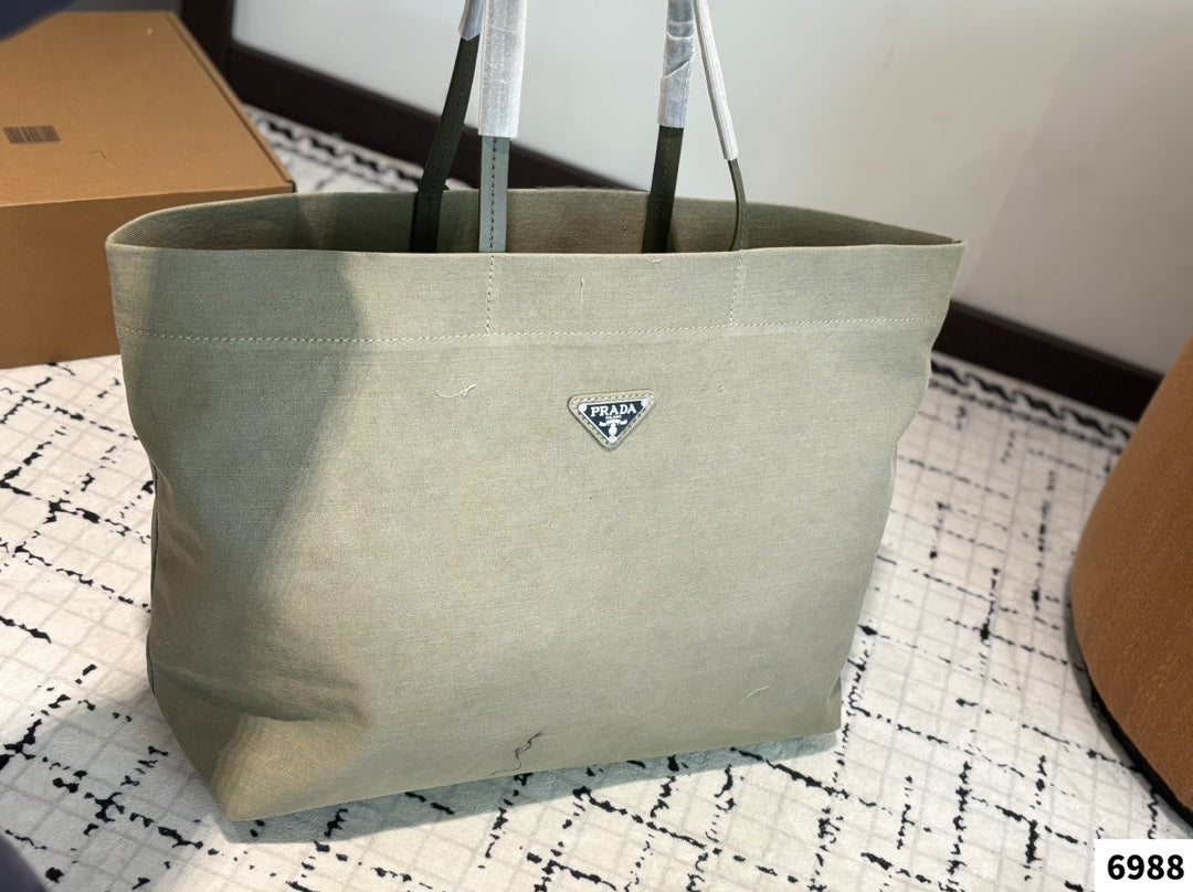 LARGE TOTE BAG 38 IN ECRU BEIGE RE-NYLON