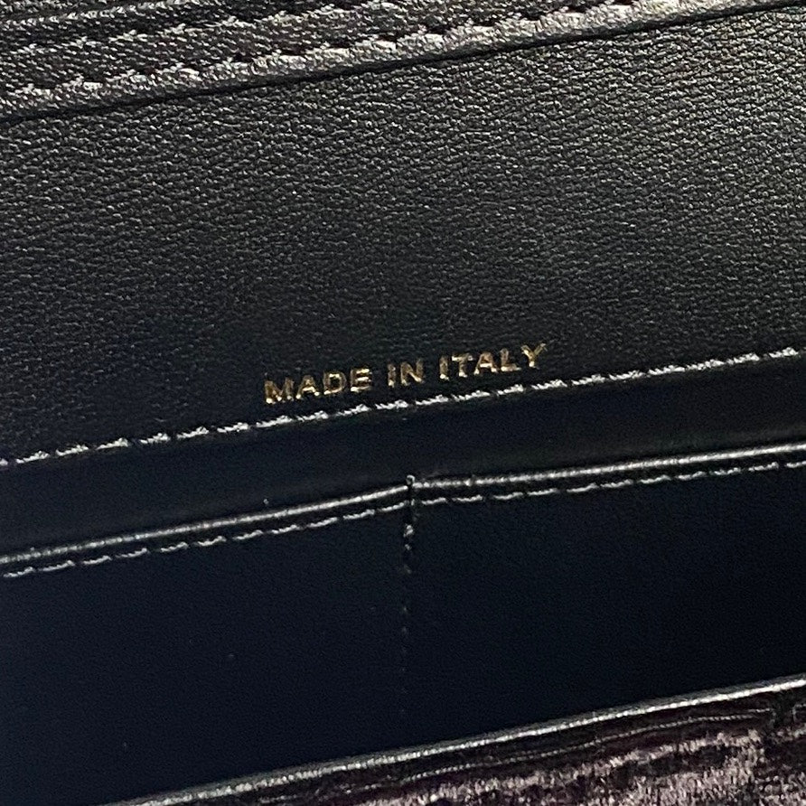 FLAP BAG 23 ATTACHED DIAMOND IN BLACK VELVET GOLD HARDWARE