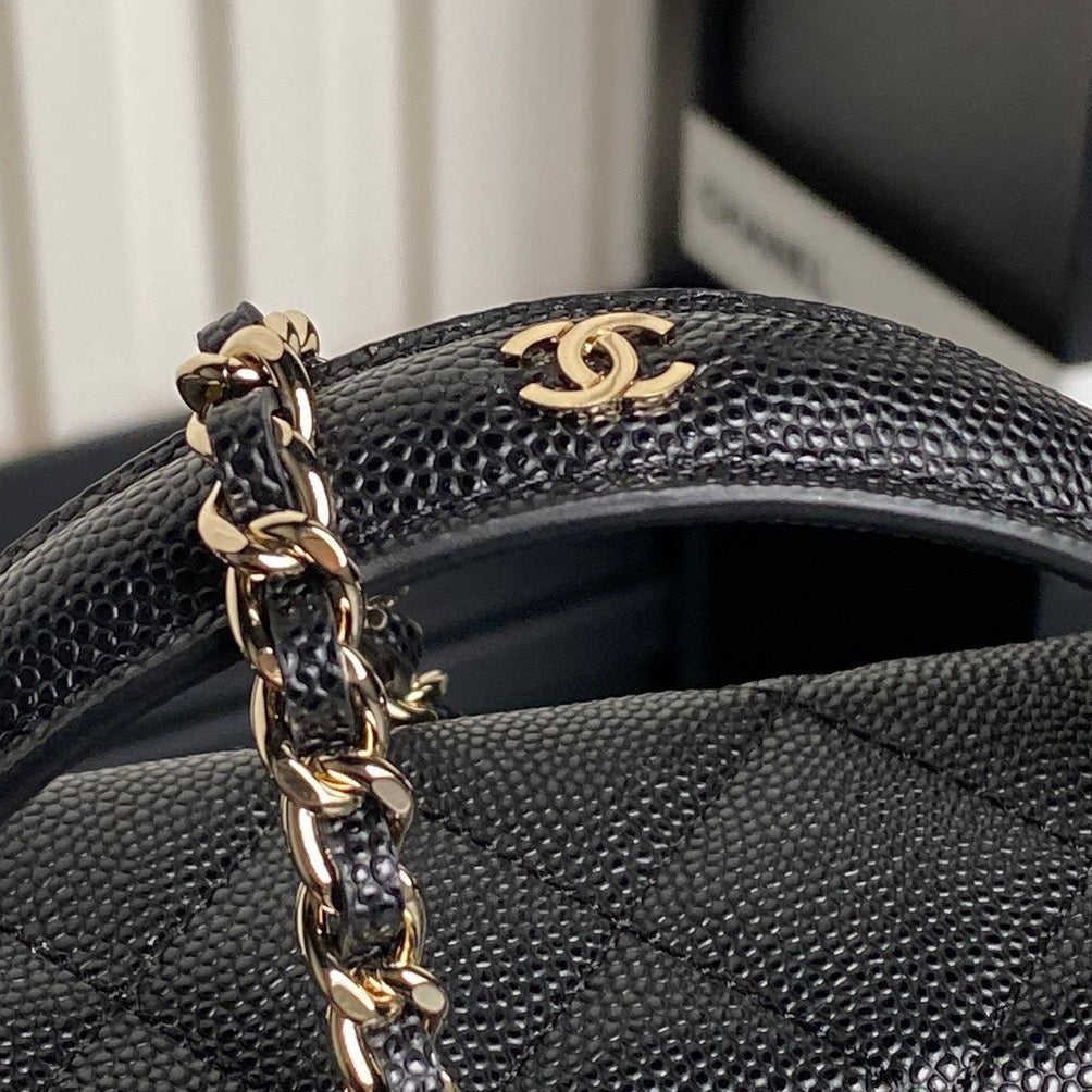 COSMETIC BAG 19 IN BLACK GRAINED CALFSKIN GOLD HARDWARE