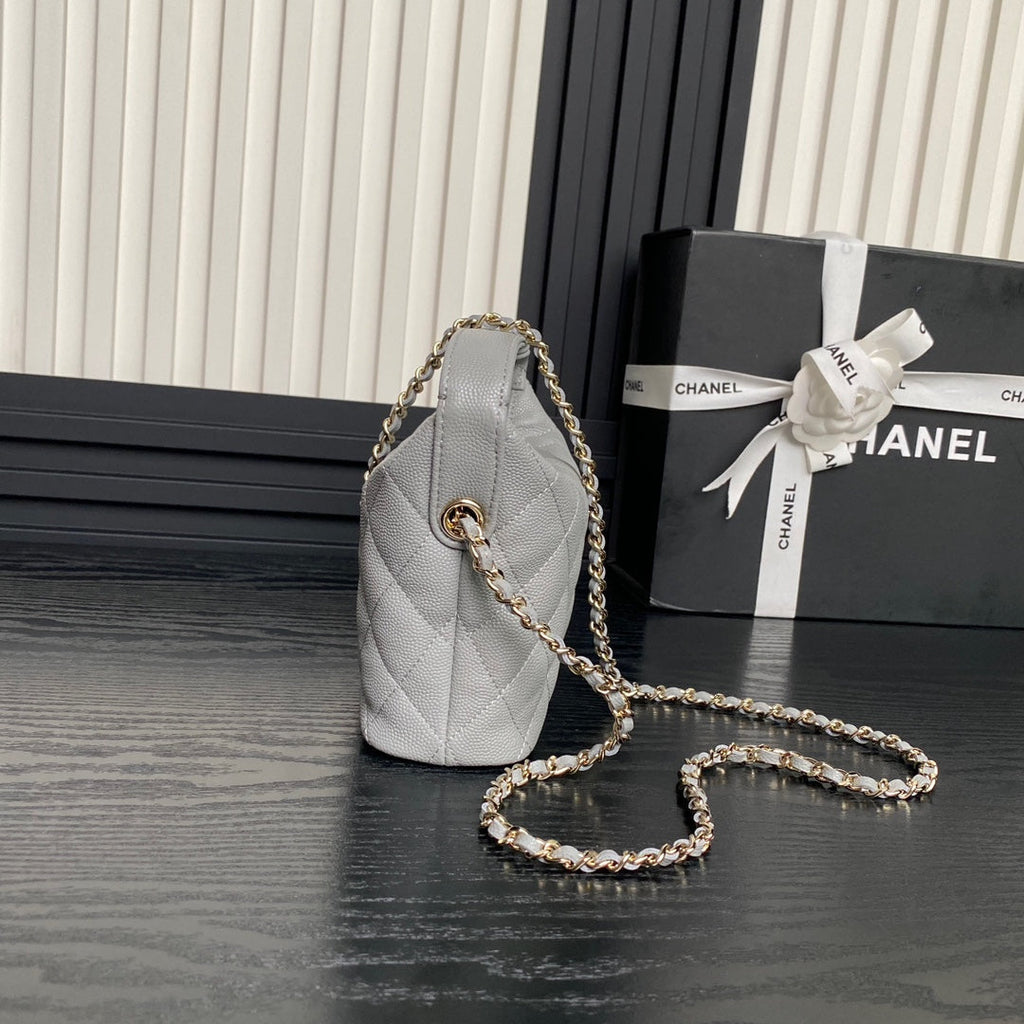 HOBO BAG 21 IN RHINO GRAY GRAINED CALFSKIN GOLD HARDWARE
