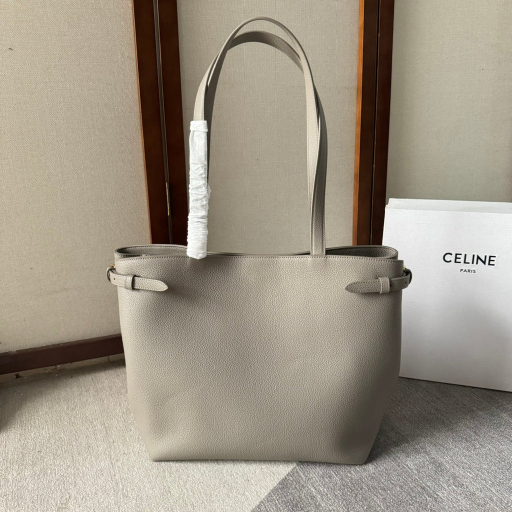 MEDIUM CABAS ANAÏS CUIR TRIOMPHE 54 IN NOMAD GRAINED CALFSKIN