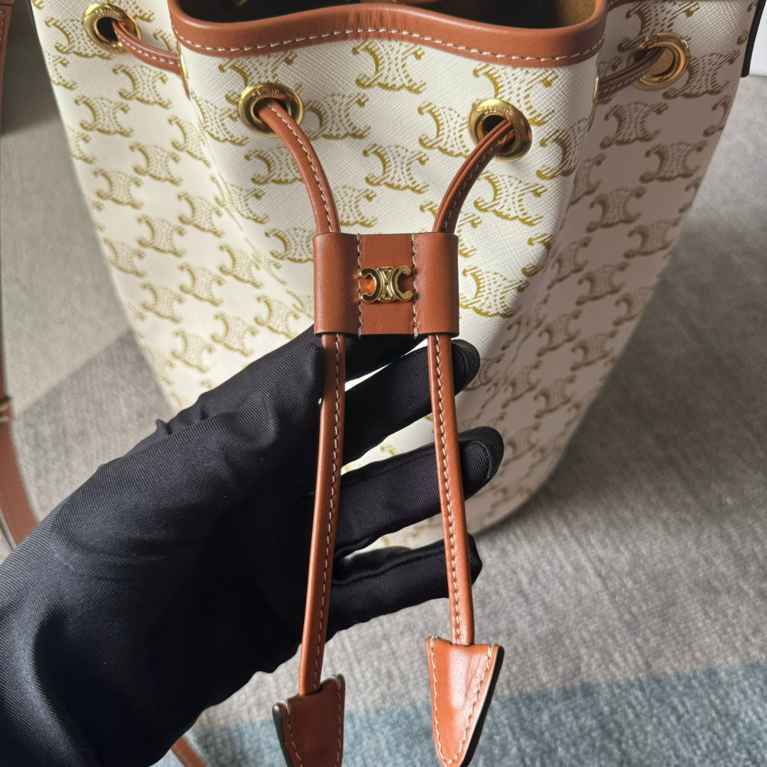 CLARA BAG 24 IN WHITE TRIOMPHE CANVAS AND BROWN CALFSKIN TRIM