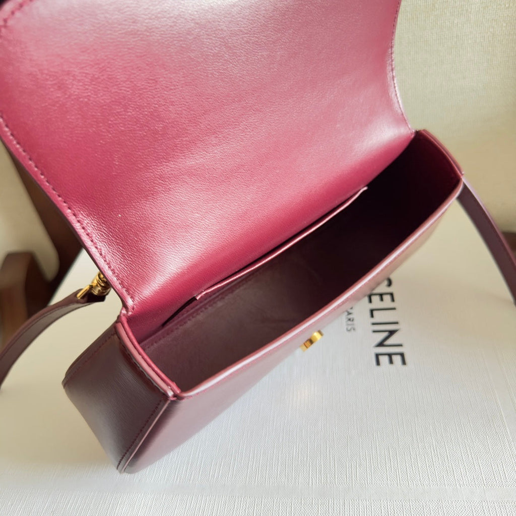 TEEN LOLA 20 IN BURGUNDY RED CALFSKIN GOLD HARDWARE