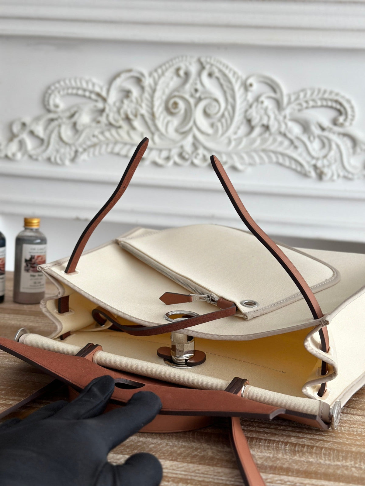 ZIP CABINE 31 BAG IN WHITE CREAM CANVAS AND BRONZE BROWN CALFSKIN