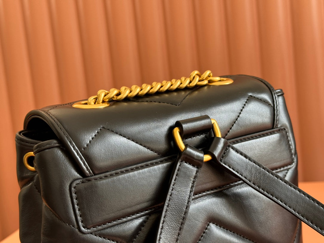 MARMONT BACKPACK 20 IN BLACK CALFSKIN GOLD HARDWARE