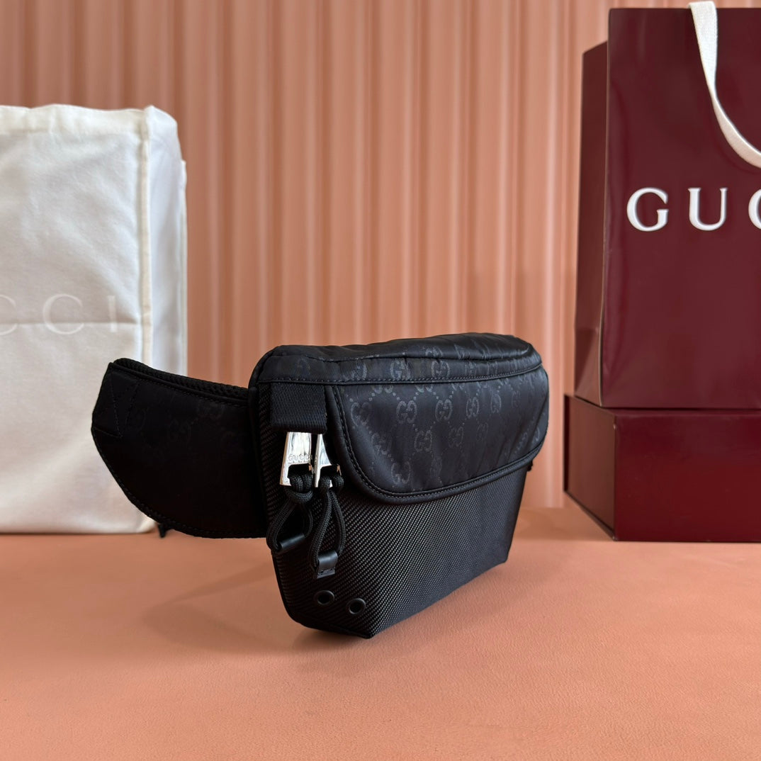 LARGE BELT BAG 32 IN BLACK GG NYLON