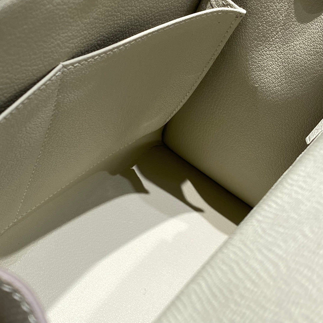 KELLY 28CM IN NATA EPSOM CALFSKIN SILVER HARDWARE