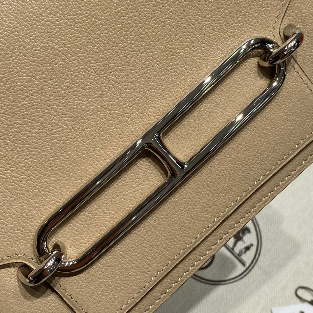 HM ROULIS 18 MINI BAG IN LIGHT BROWN CALFSKIN SILVER-TONE HARDWARE