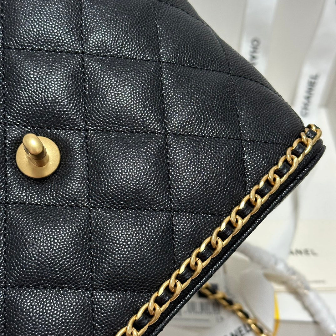 CC BACKPACK 22 IN BLACK GRAINED CALFSKIN