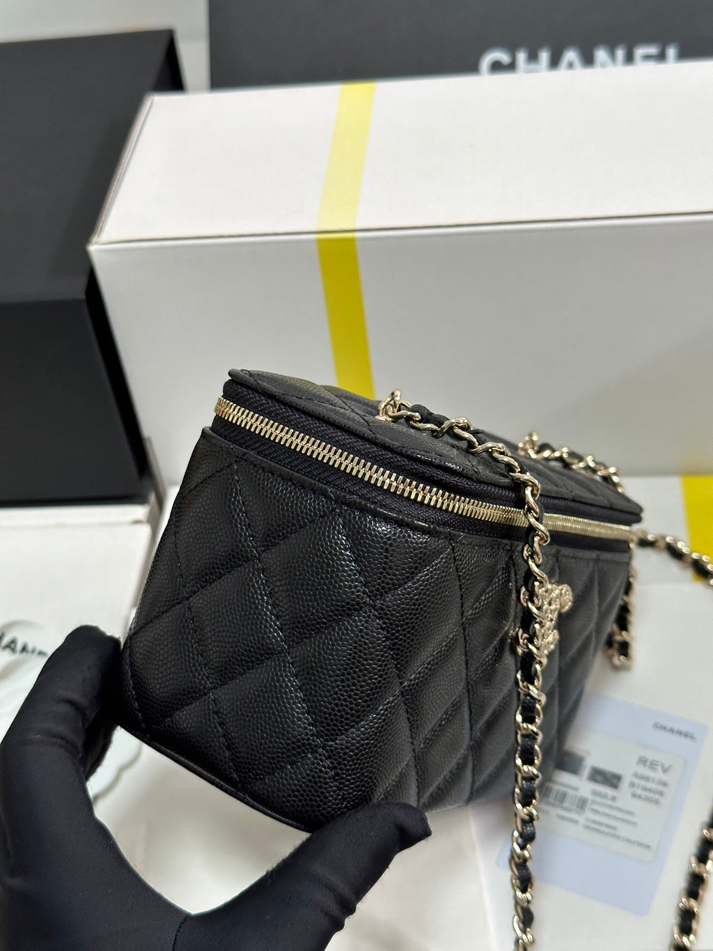 VANITY CASE 17 CRYSTAL STUDDED LOGO IN BLACK CALFSKIN GOLD HARDWARE