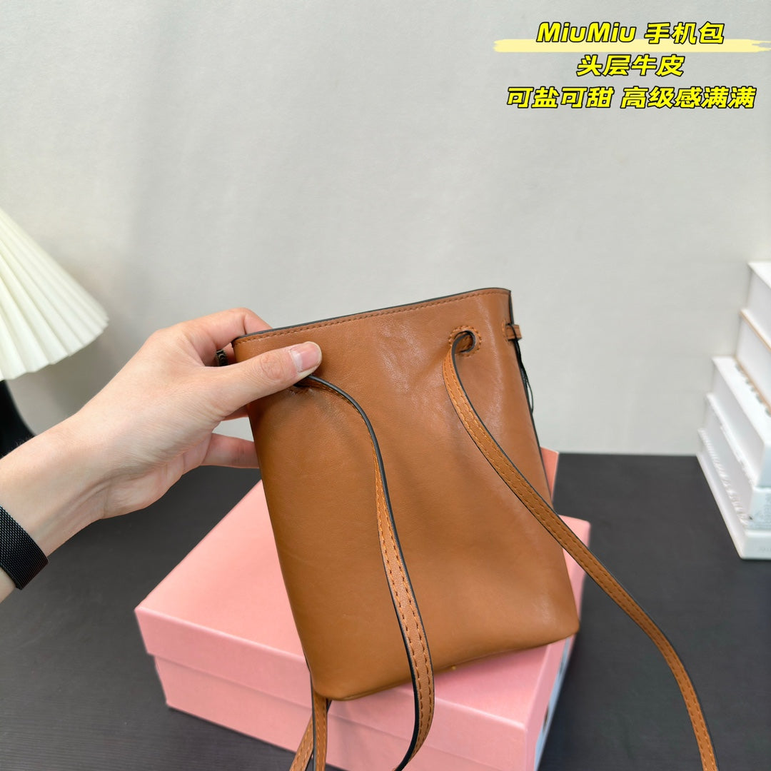 PHONE BAG 15 IN CINNAMON BROWN CALFSKIN