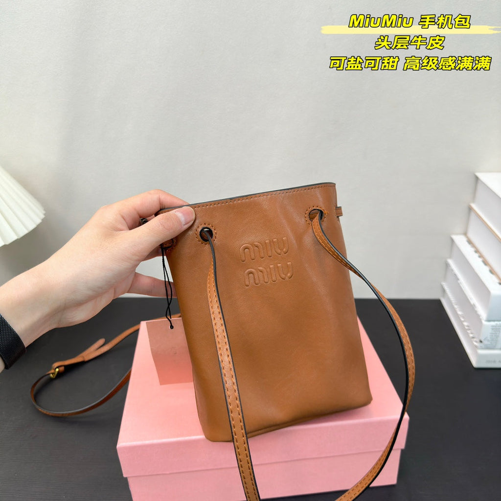 PHONE BAG 15 IN CINNAMON BROWN CALFSKIN