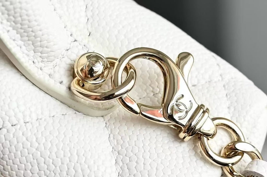 COSMETIC BAG 19 IN WHITE GRAINED CALFSKIN GOLD HARDWARE