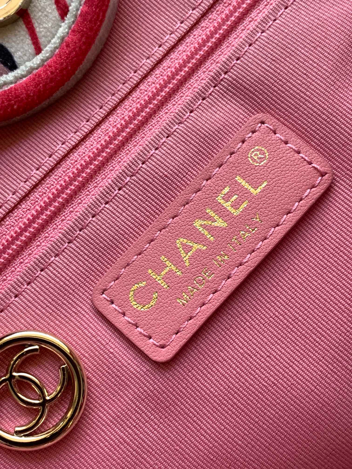 CC CLASSIC LARGE 38 TOTE IN LIGHT PINK MIX COLORFUL CANVAS