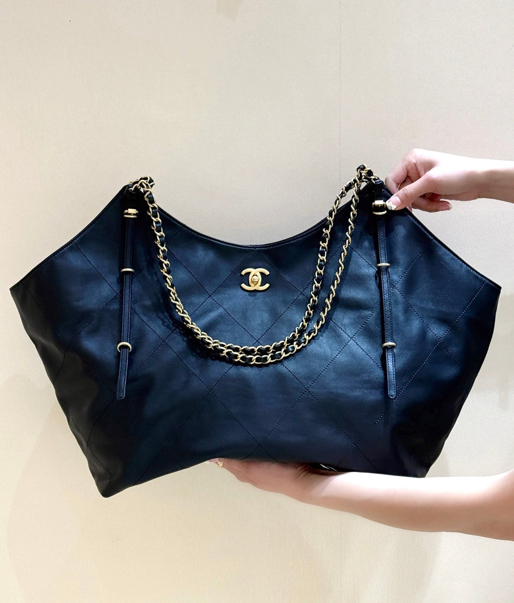 LARGE MAXI SHOPPING BAG 59 IN BLACK CALFSKIN GOLD-TONE METAL