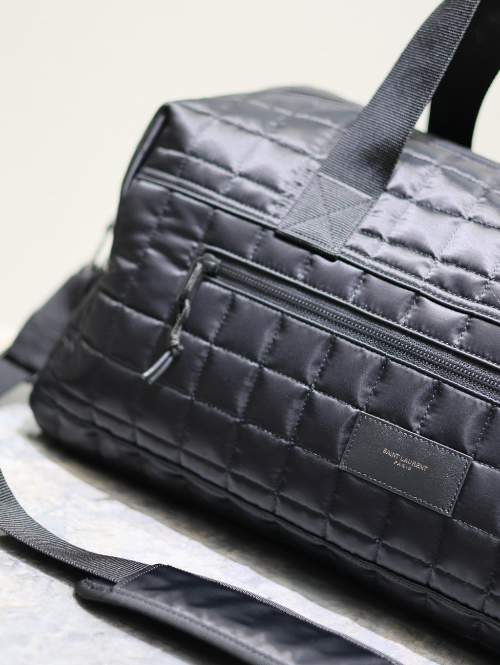 TRAVEL TOTE BAG 50 IN BLACK PLAID NYLON